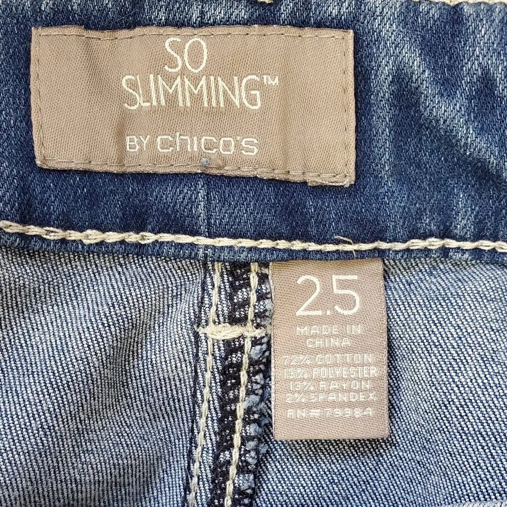 Chico's So Slimming Cropped Jeans Size 2.5 (14) - Picture 3 of 5